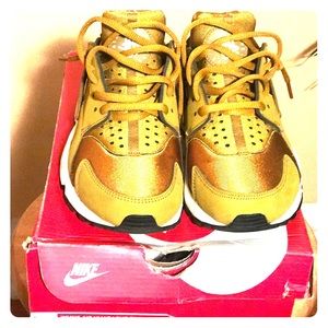 Womens Nike Air Huarache For Women-Bronze