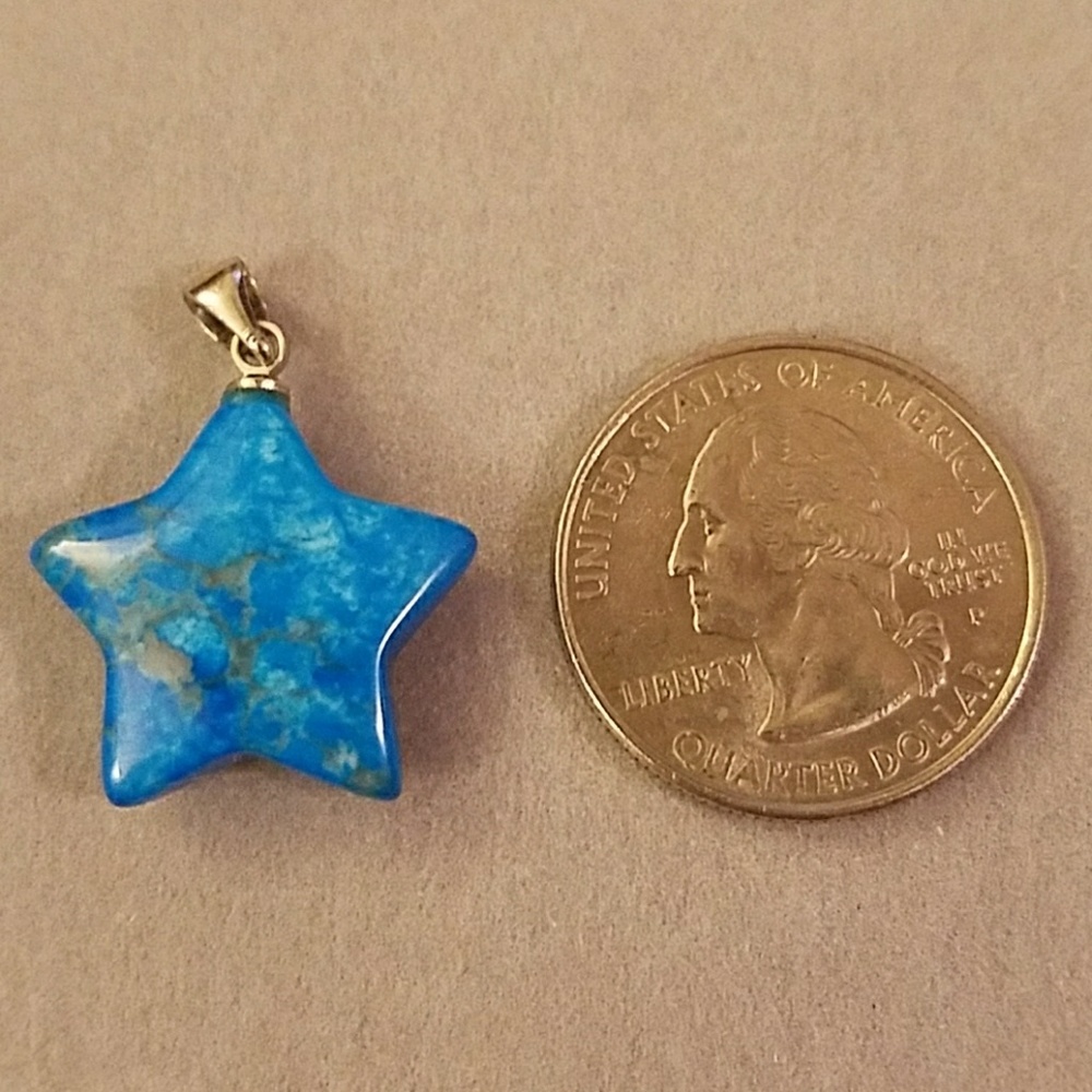 Turquoise? Star pendant no chain - Picture 2 of 4