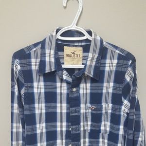 Hollister long sleeve button down shirt