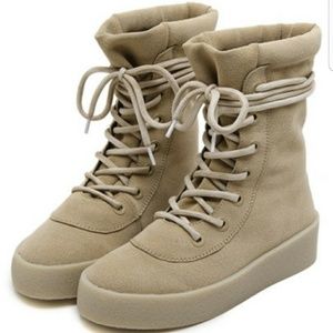 Combat boots