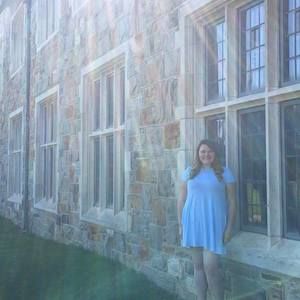 Meet your Posher, Danielle