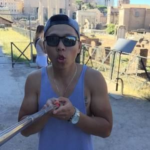 Meet your Posher, Thomas