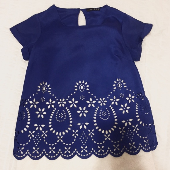 Atmosphere Tops - Scallop Cut Blouse