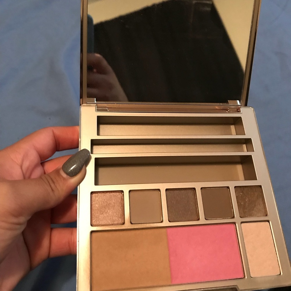 Urban decay blush and contour and eyeshadow