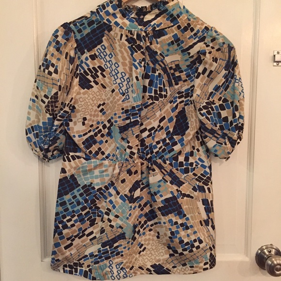 Silk Banana Republic Blouse - Picture 5 of 5