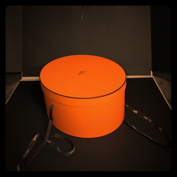 Hermes Other - Hermès collectible oval hat box w/ ribbon attached