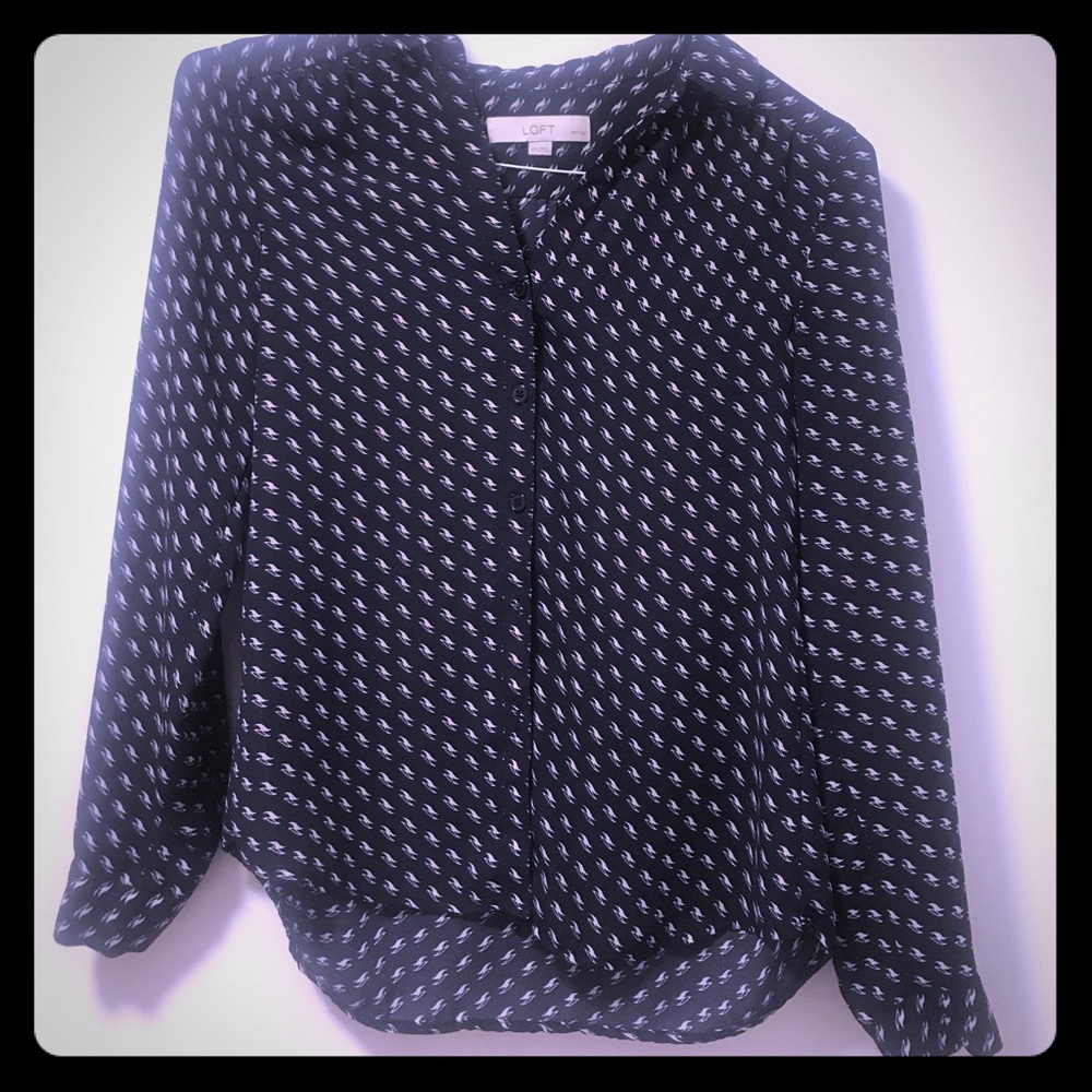 Ann Taylor Navy and white detail blouse