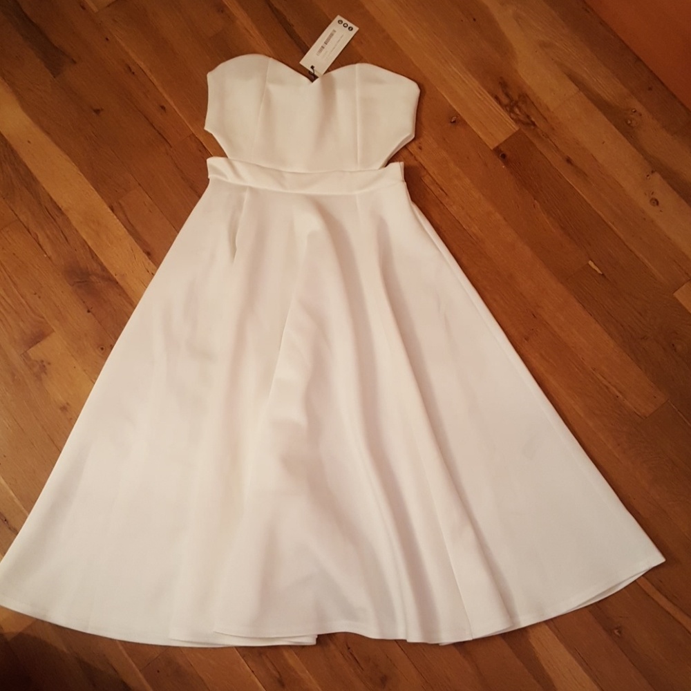 Boohoo White Strapless Dress