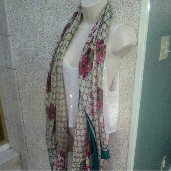 Brand New 100% Silk Gucci Scarf - Picture 5 of 8