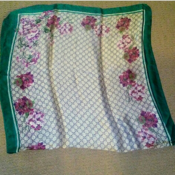 Brand New 100% Silk Gucci Scarf - Picture 7 of 8