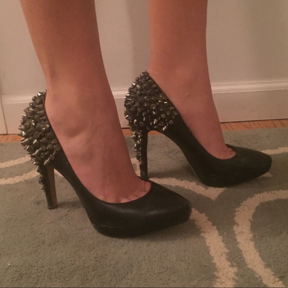 Sam Edelman Black Studded Pumps