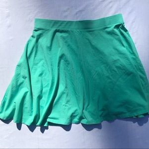 💕3/$6 VS Pink flared skirt