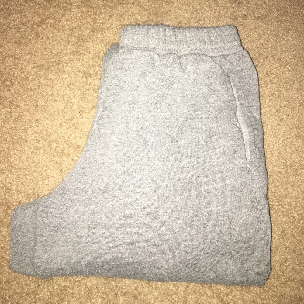 Brandy Melville jogger sweats!