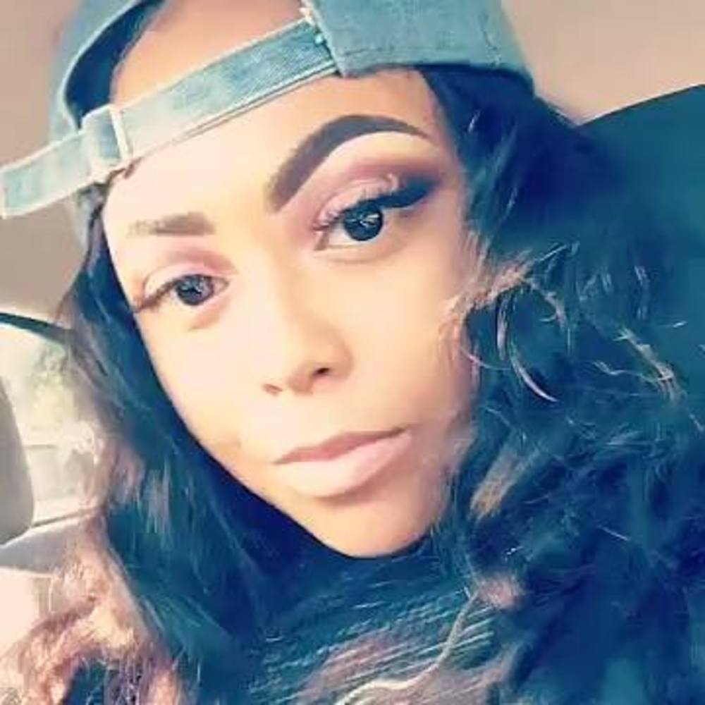 Meet your Posher, Alexandra