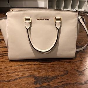 Pre-loved Michael kors large Selma bag