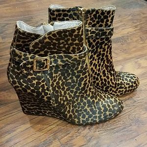 Vince Camuto booties NEW no tags