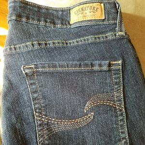 Signature Levi Stratuss