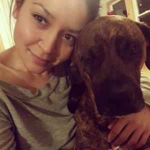 Meet your Posher, Alythia