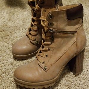 Ladies Guess Boots
