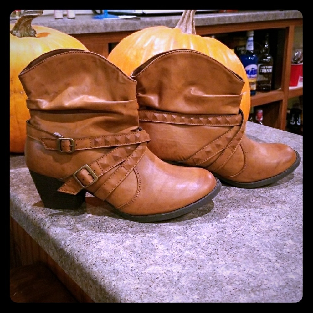Ankle boots