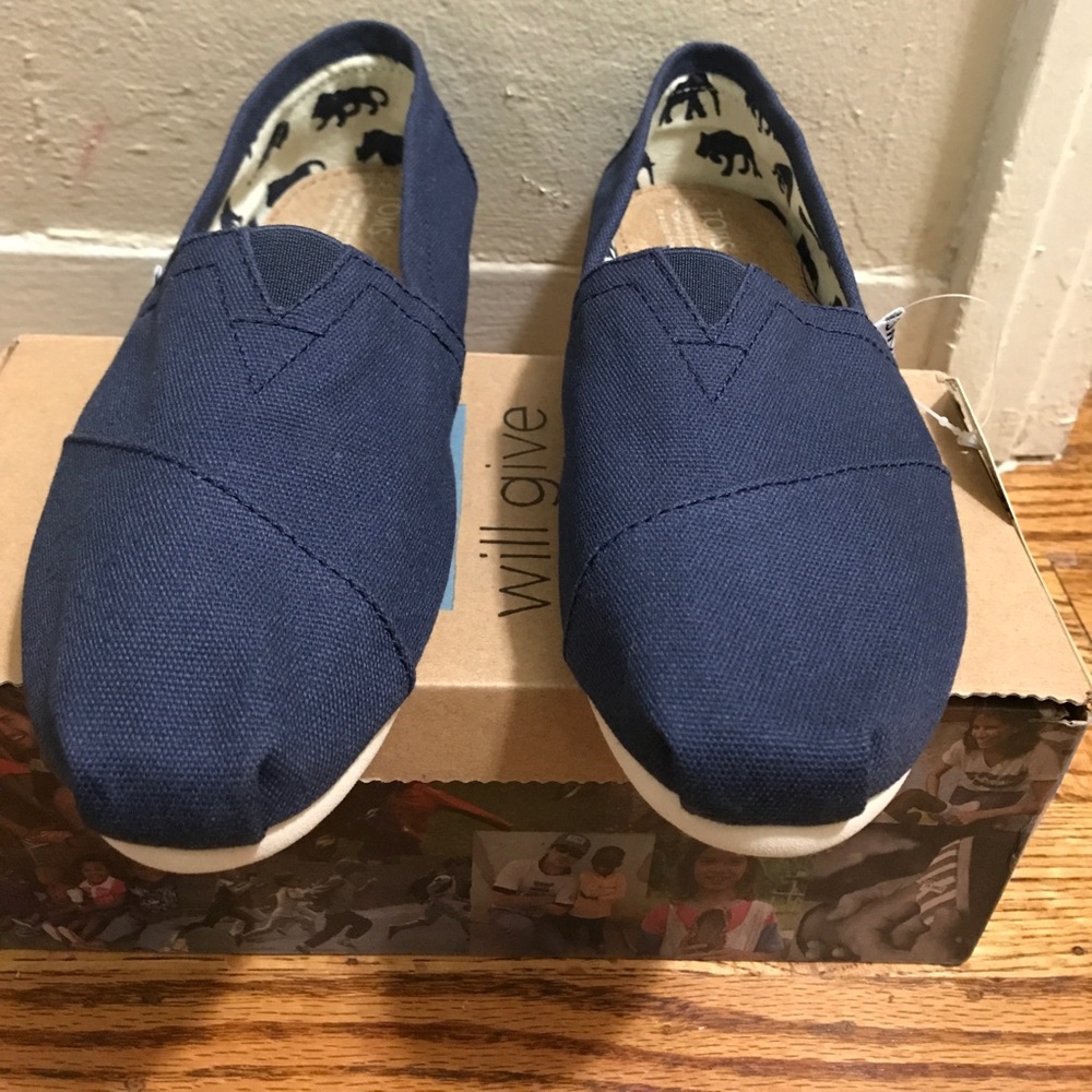 Toms