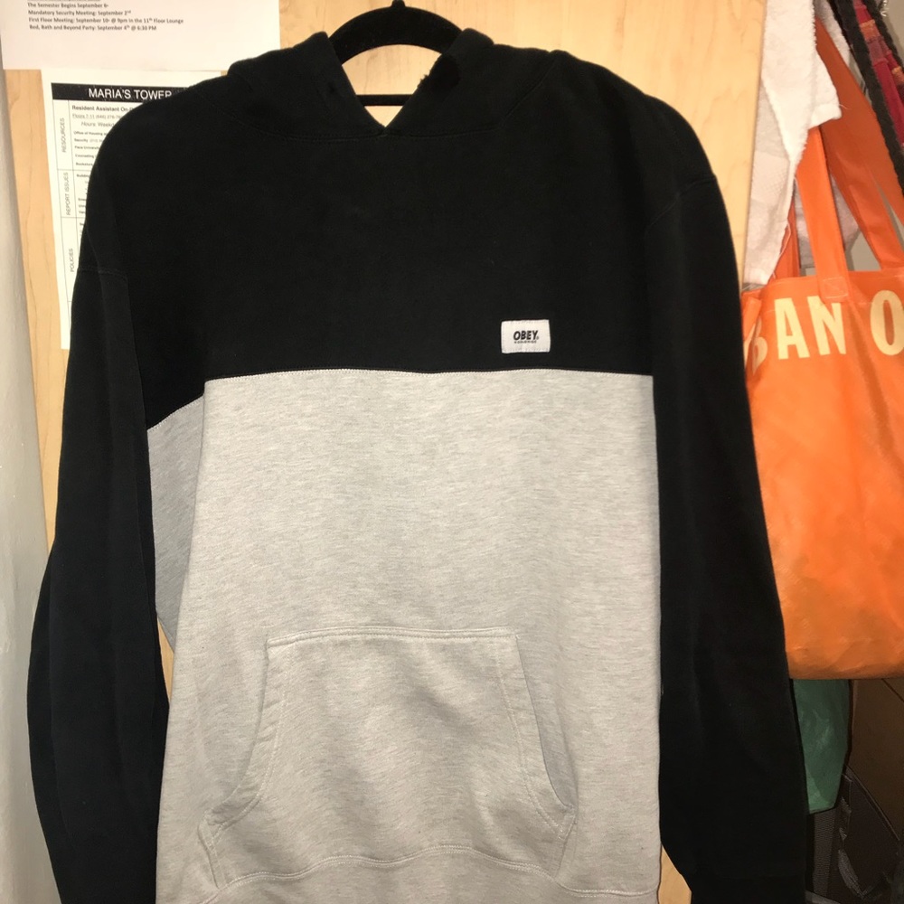 Obey sweatshirt