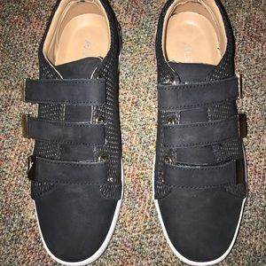 ALDO Women’s shoes size 11