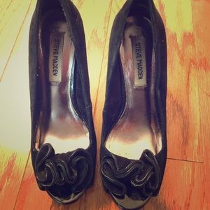 Steve Madden peep-toe heels