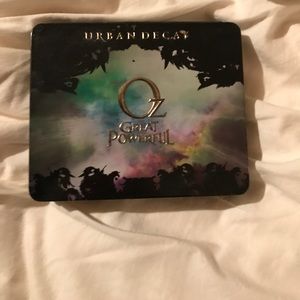 Urban Decay Oz Wicked - eye shadow palette