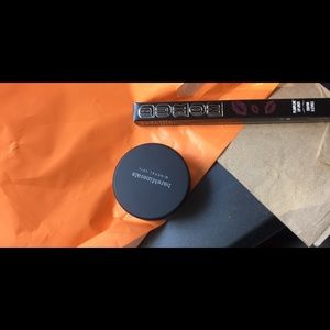 Bare minerals setting powder