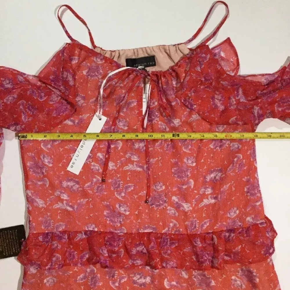 🚫 bebe Adelyn Rae Women's Ruffle Cold Shoulder - Picture 7 of 8