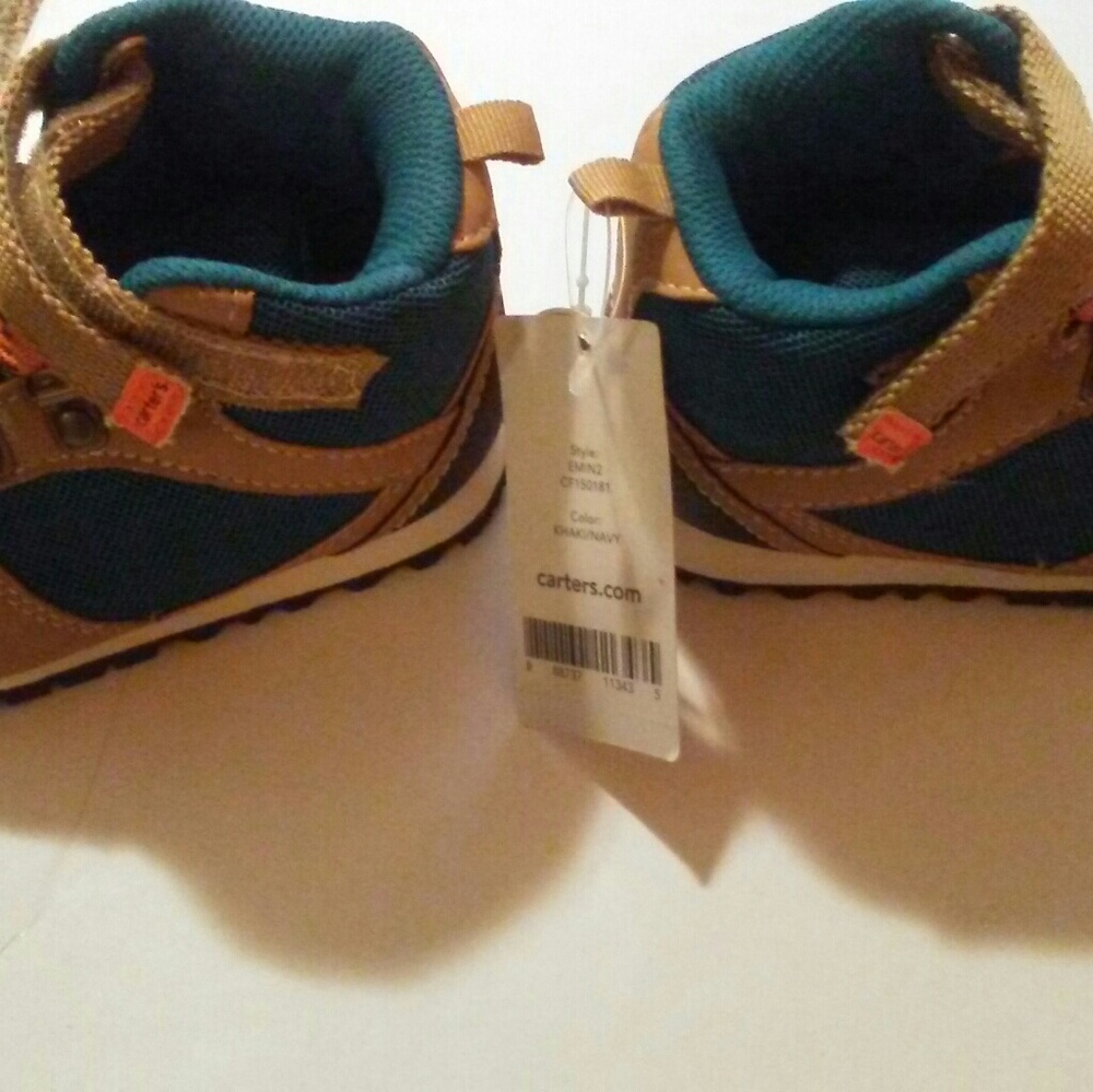 Boys shoes