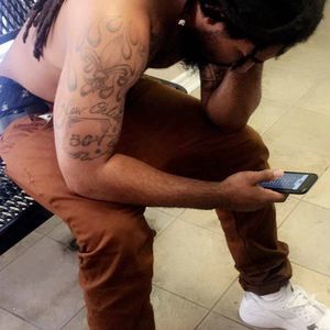 Meet your Posher, Derrick