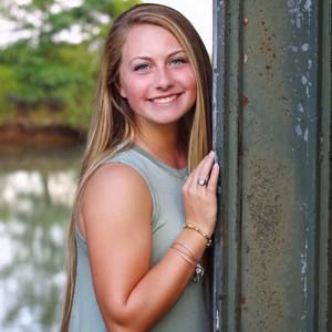 Meet your Posher, Mackenzie