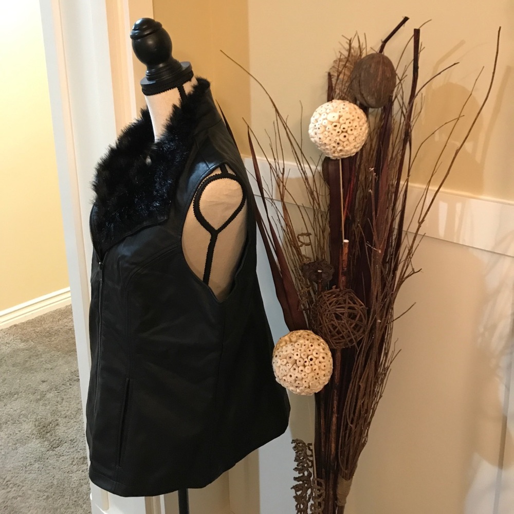 Dennis Basso Vest Leather Moto Faux Fur Sleeveless - Picture 4 of 7