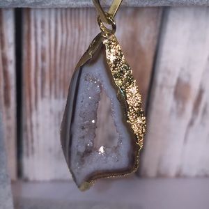 NWOT Agate Druzy Layered Necklace – WDH536