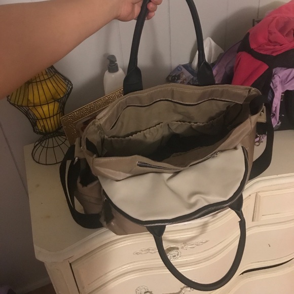 Skip hop diaper bag - Picture 2 of 3