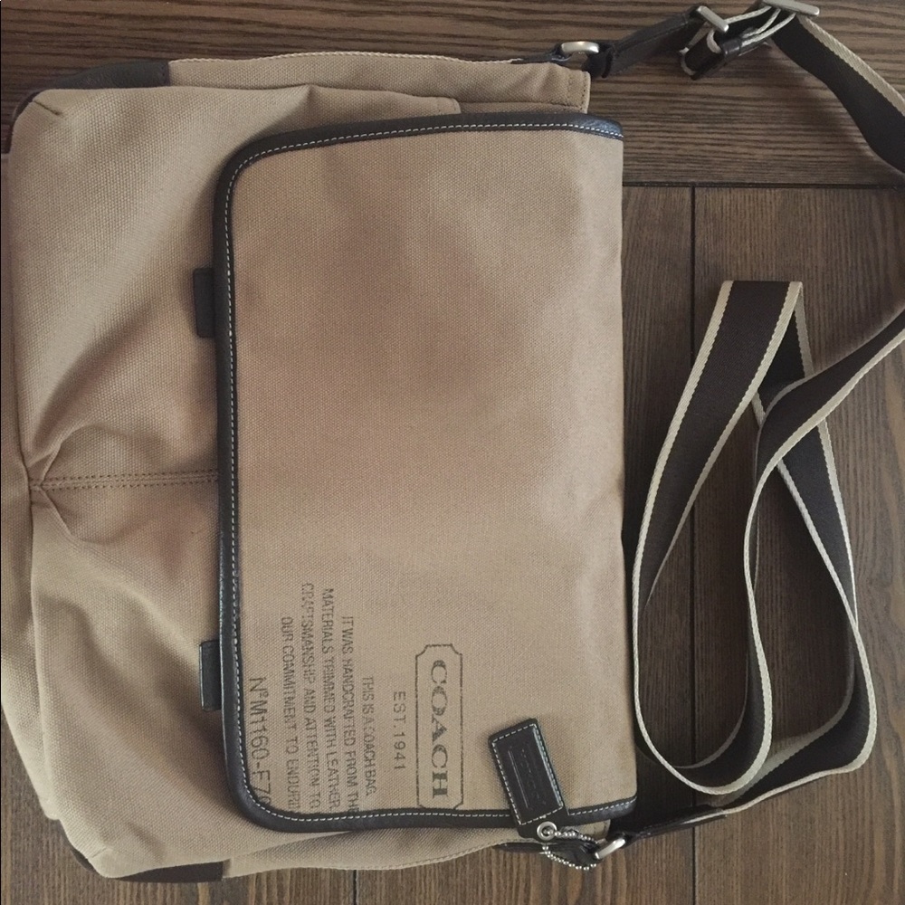 Men’s Messenger Bag