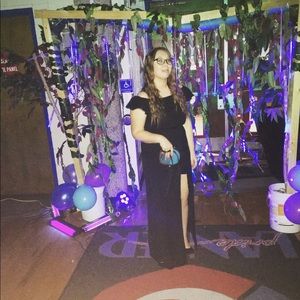 Meet your Posher, Adia