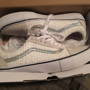Supreme vans size 8.5