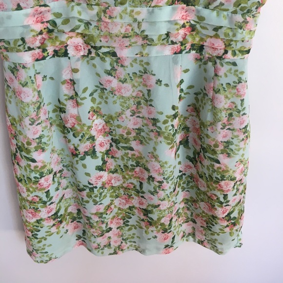 Forever 21 Floral Mini Dress - Picture 2 of 6