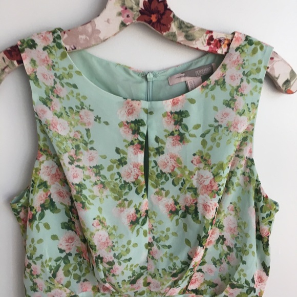 Forever 21 Floral Mini Dress - Picture 3 of 6