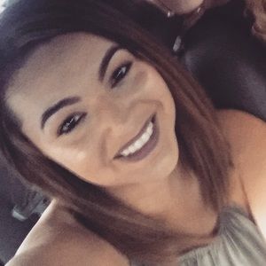 Meet your Posher, Justine