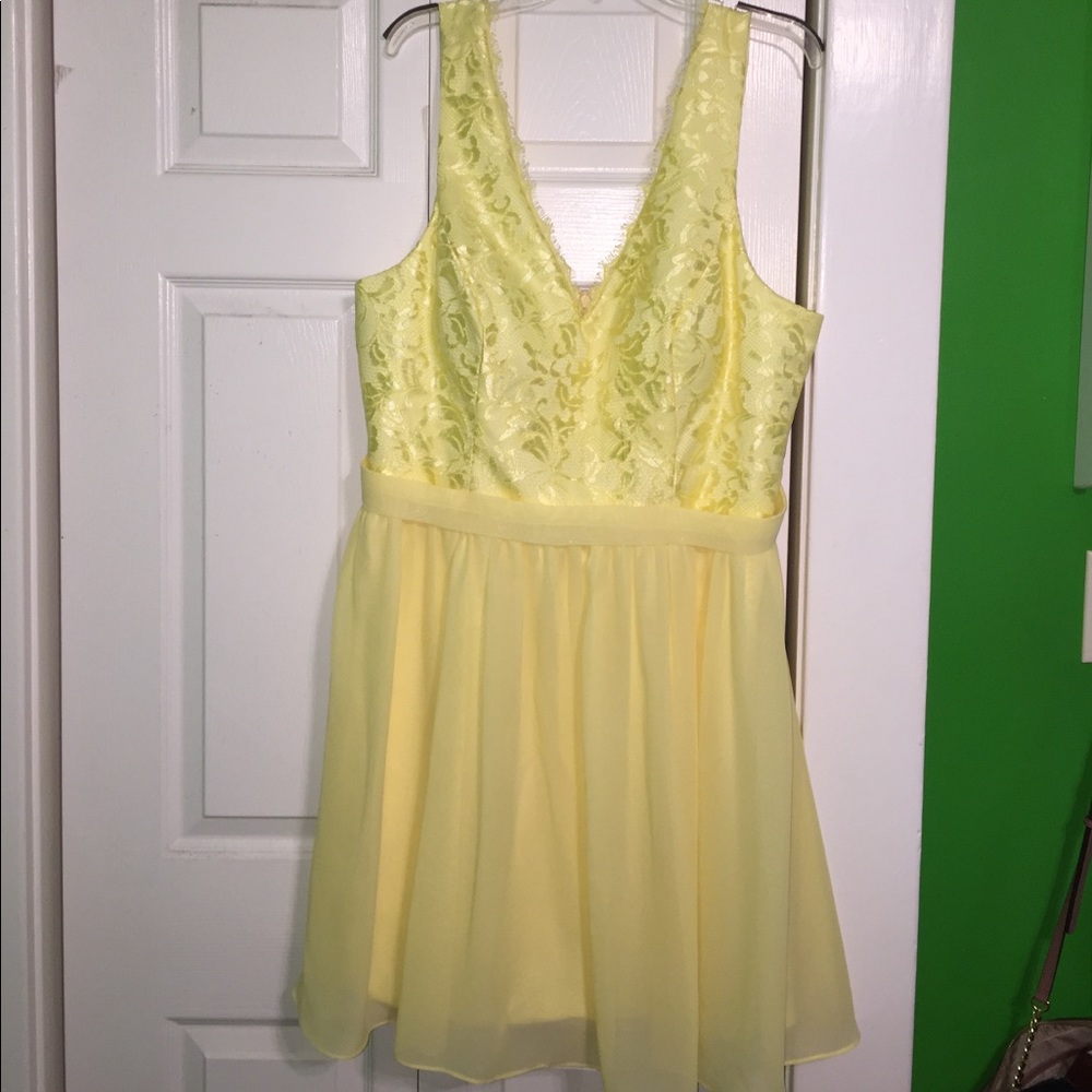 Yellow Bridesmaid/Cosplay dress. Fit and Flare