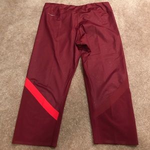 Reebok Pants - NWT Reebok Capri Mesh Insert Reebok Pants - NWT Reebok Capri Mesh Insert