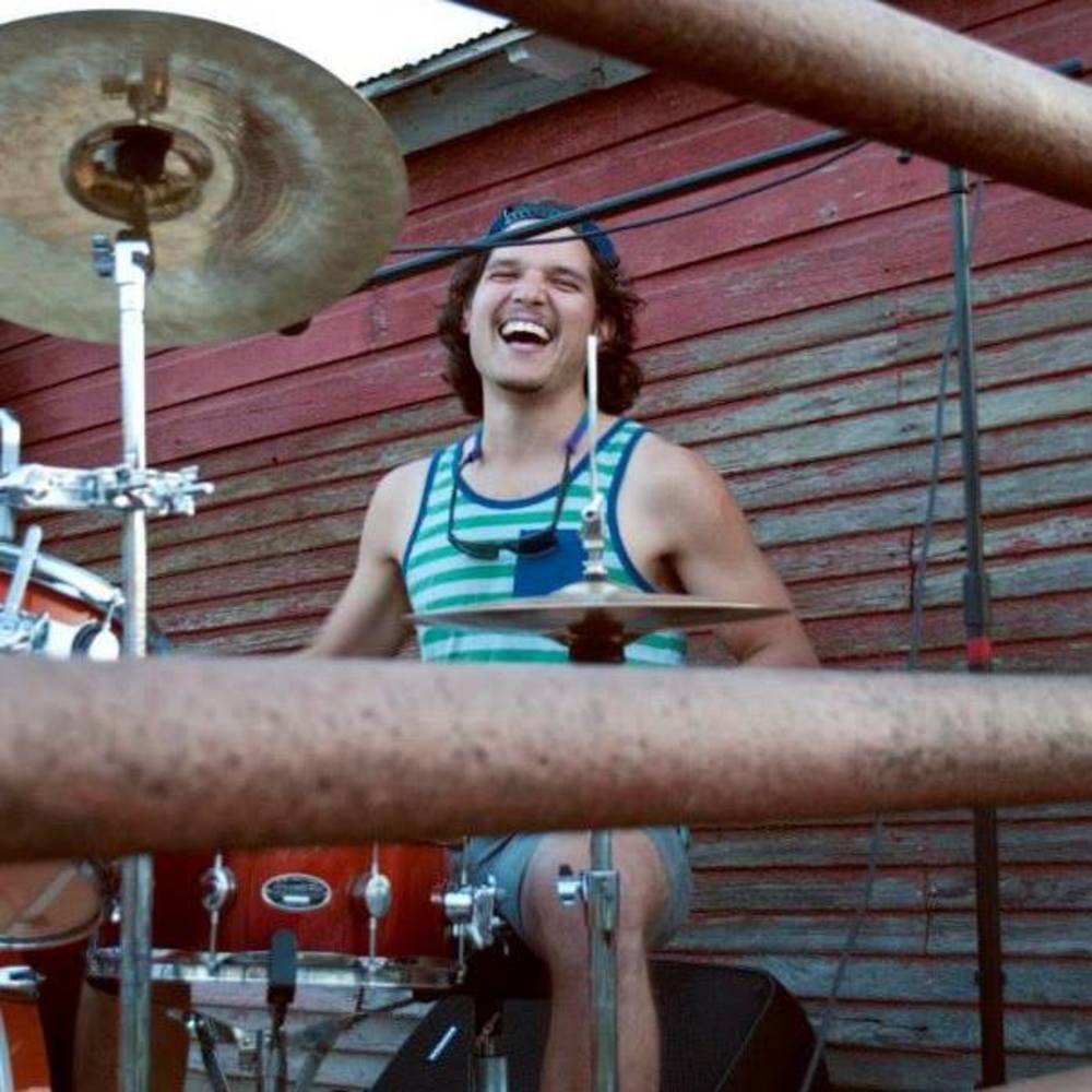 Meet your Posher, Nico