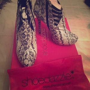 Shoedazzle Booties
