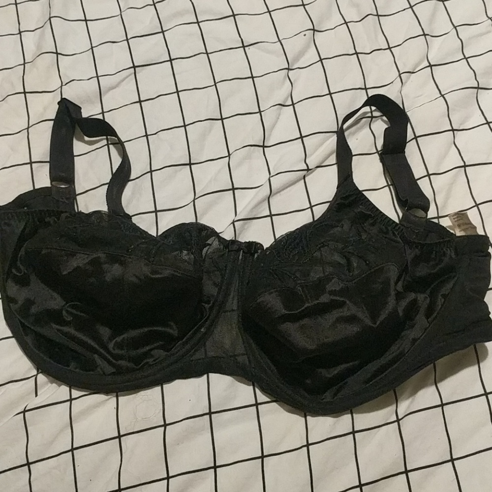 Elomi bra