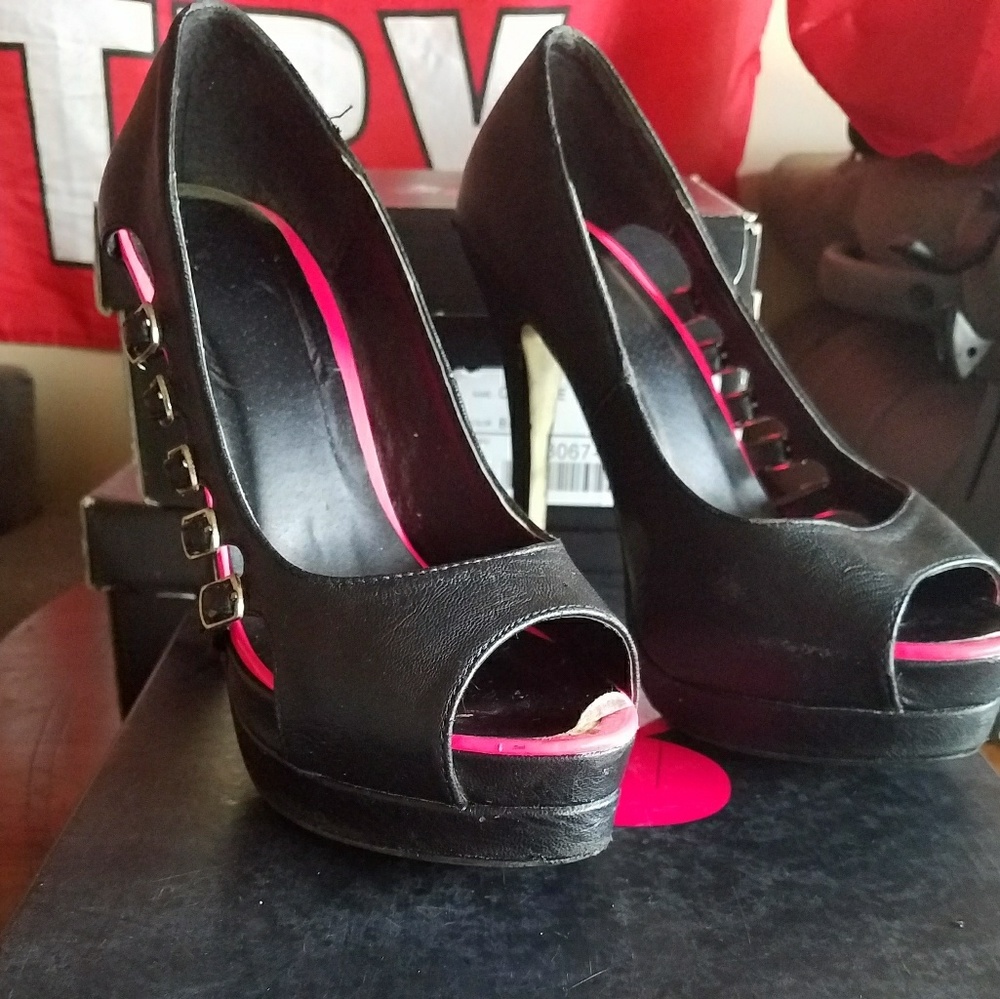 Bebe  heels