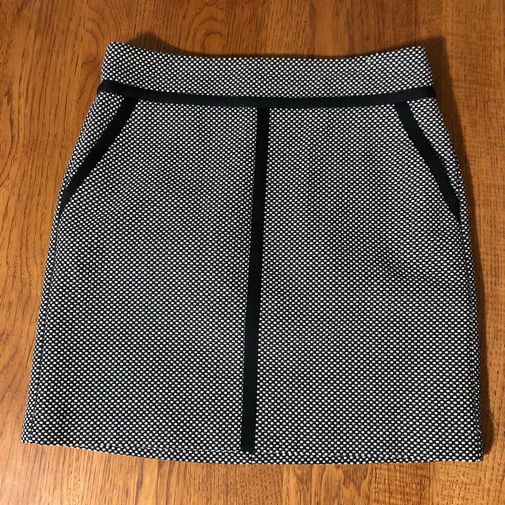 Loft mini checkered straight winter skirt